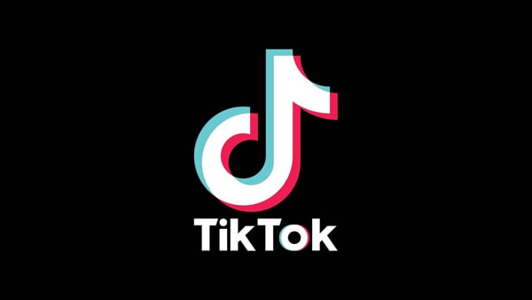 tiktok视频怎么挂小店链接？